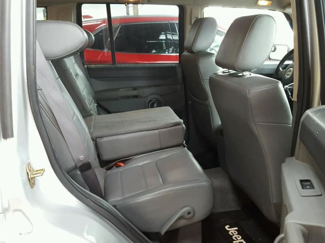 1J8HH48KX6C253934 - 2006 JEEP COMMANDER 银色 照片 6