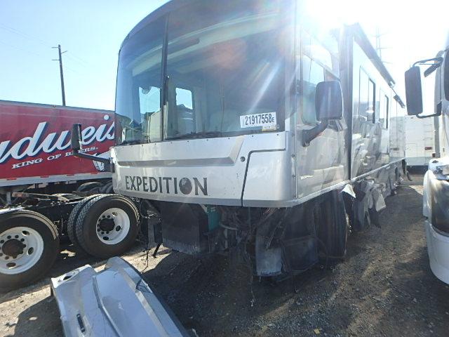 4UZACJDC56CX33671 - 2006 FREIGHTLINER CHASSIS X SILVER photo 2