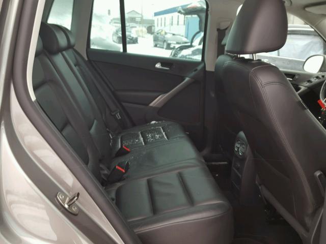 WVGBV7AX0AW001559 - 2010 VOLKSWAGEN TIGUAN SE GRAY photo 6