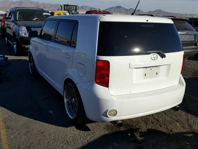 JTLKE50E091066370 - 2009 TOYOTA SCION XB WHITE photo 3