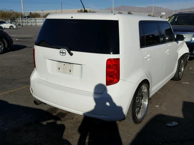 JTLKE50E091066370 - 2009 TOYOTA SCION XB WHITE photo 4