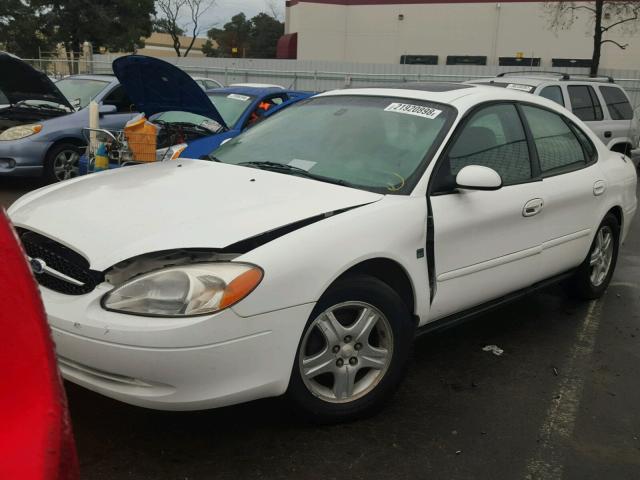 1FAFP56S0YA168907 - 2000 FORD TAURUS SEL WHITE photo 2