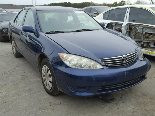 4T1BE32K75U002155 - 2005 TOYOTA CAMRY LE BLUE photo 1