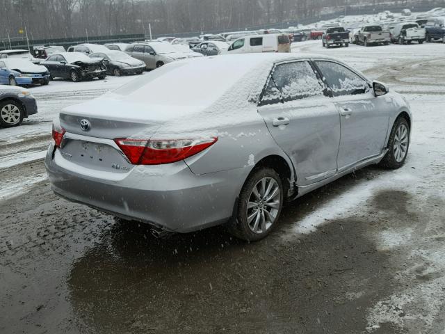 4T1BD1FK6FU170632 - 2015 TOYOTA CAMRY HYBR SILVER photo 4