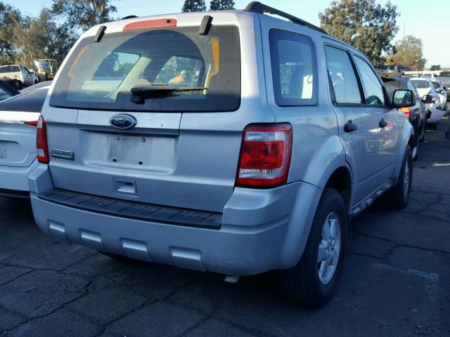 1FMCU0C76AKB81651 - 2010 FORD ESCAPE XLS SILVER photo 4