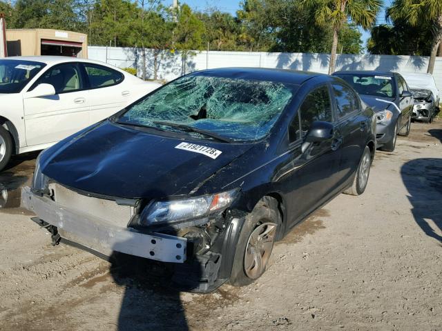 2HGFB2F53DH596663 - 2013 HONDA CIVIC LX BLACK photo 2