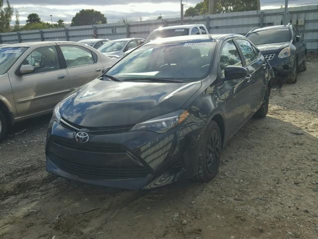 5YFBURHE1HP731703 - 2017 TOYOTA COROLLA L BLACK photo 2