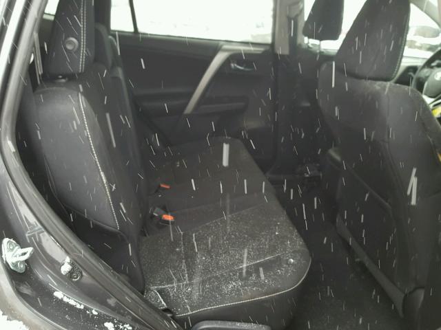 2T3RFREV0HW593493 - 2017 TOYOTA RAV4 XLE 灰色 照片 6