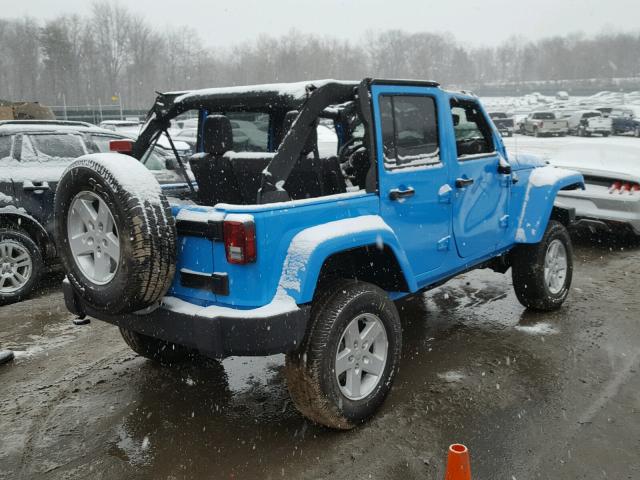 1C4BJWDG4HL636821 - 2017 JEEP WRANGLER U BLUE photo 4