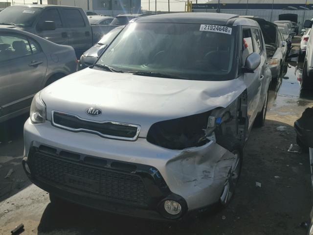 KNDJP3A5XG7874546 - 2016 KIA SOUL + SILVER photo 2