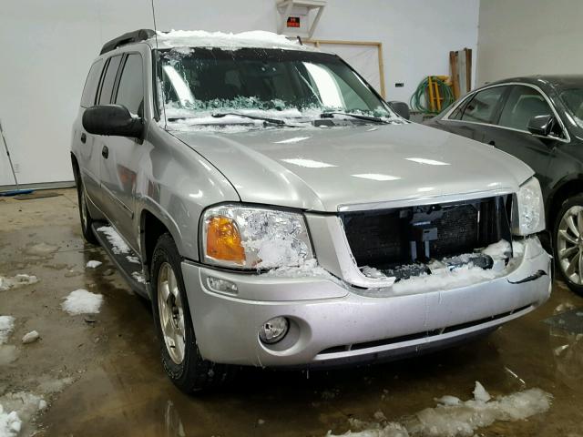 1GKET16S266103264 - 2006 GMC ENVOY XL SILVER photo 1