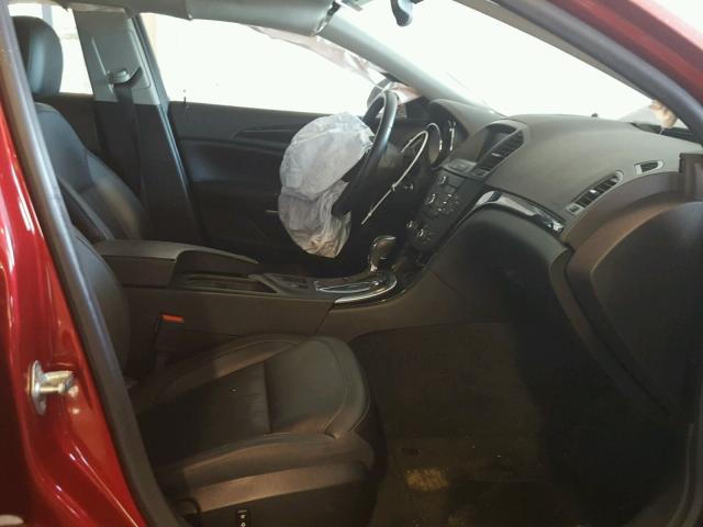2G4GR5ER5C9214092 - 2012 BUICK REGAL RED photo 5