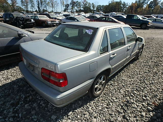 YV1LS61J6Y2663634 - 2000 VOLVO S70 BASE SILVER photo 4