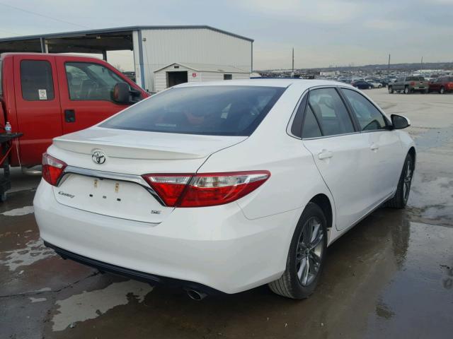 4T1BF1FK3GU608244 - 2016 TOYOTA CAMRY LE WHITE photo 4