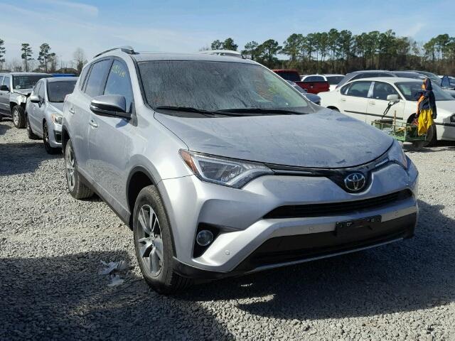 2T3WFREV4HW348943 - 2017 TOYOTA RAV4 XLE SILVER photo 1