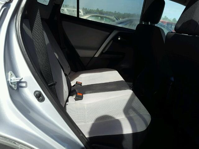 2T3WFREV4HW348943 - 2017 TOYOTA RAV4 XLE SILVER photo 6