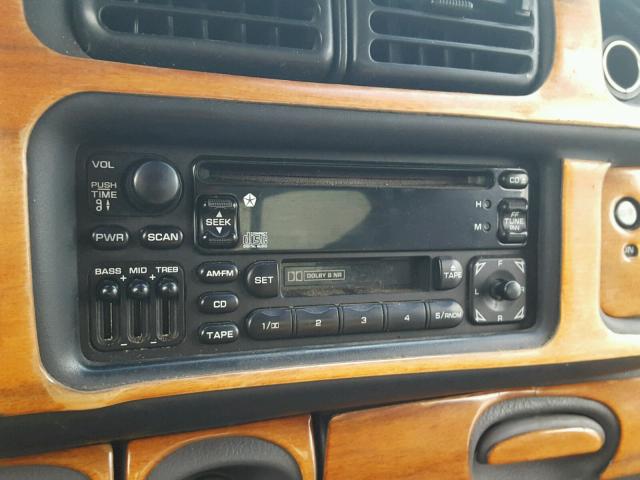 1B7MF3362WJ249761 - 1998 DODGE RAM 3500 TEAL photo 9