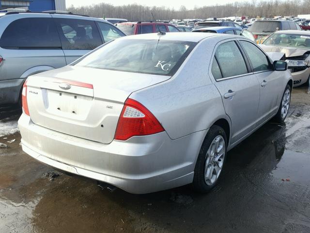 3FAHP0HA9AR403946 - 2010 FORD FUSION SE SILVER photo 4