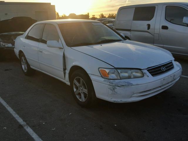 4T1BG22K71U871000 - 2001 TOYOTA CAMRY CE WHITE photo 1