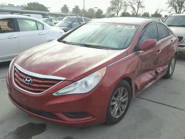 5NPEB4AC8BH043541 - 2011 HYUNDAI SONATA GLS RED photo 2