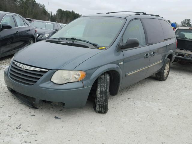 2A4GP54L26R692864 - 2006 CHRYSLER TOWN & COU GREEN photo 2