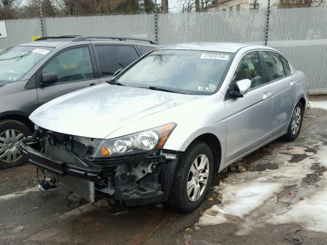 1HGCP26418A007108 - 2008 HONDA ACCORD LXP SILVER photo 2