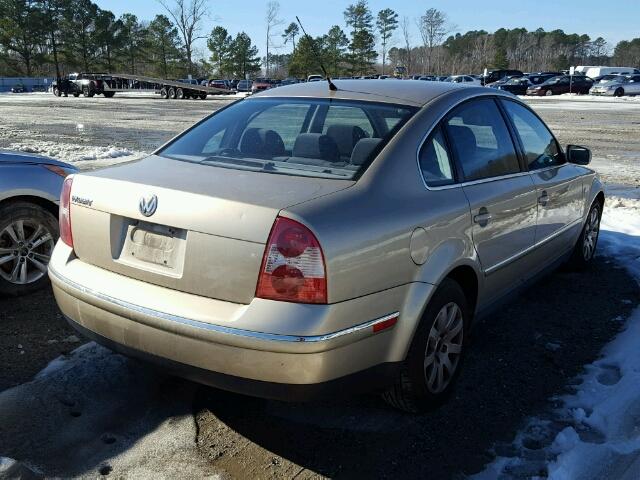 WVWPD63B01P072456 - 2001 VOLKSWAGEN PASSAT GLS TAN photo 4