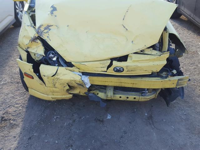 JS2RC41H835205640 - 2003 SUZUKI AERIO SX YELLOW photo 7