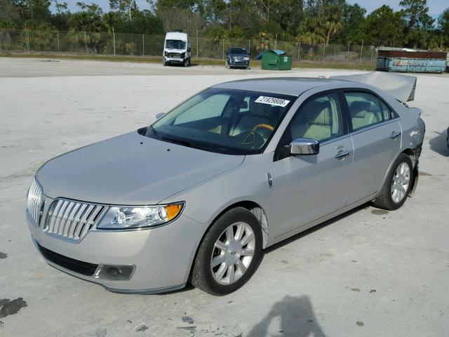 3LNHL2GC0AR754650 - 2010 LINCOLN MKZ GRAY photo 2