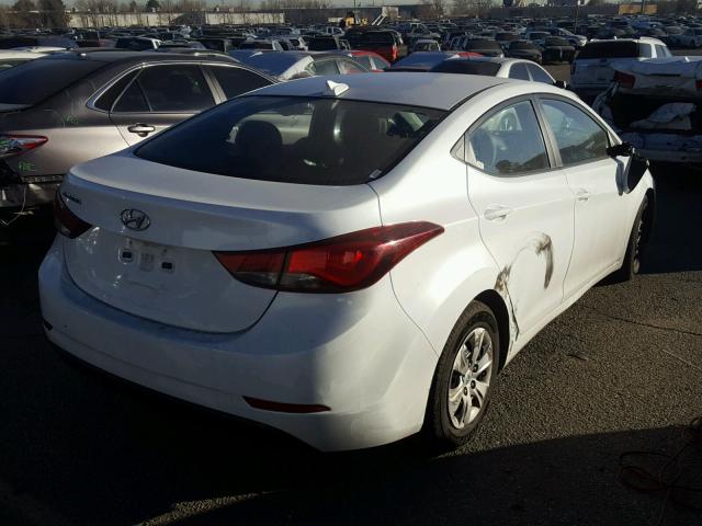 5NPDH4AE8GH700230 - 2016 HYUNDAI ELANTRA SE WHITE photo 4