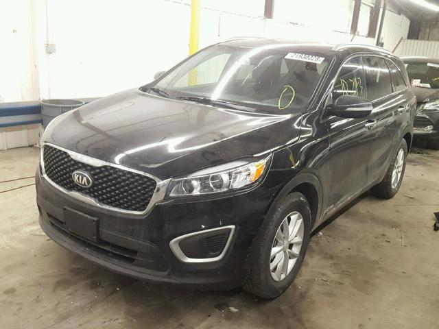 5XYPGDA57HG332194 - 2017 KIA SORENTO LX BLACK photo 2