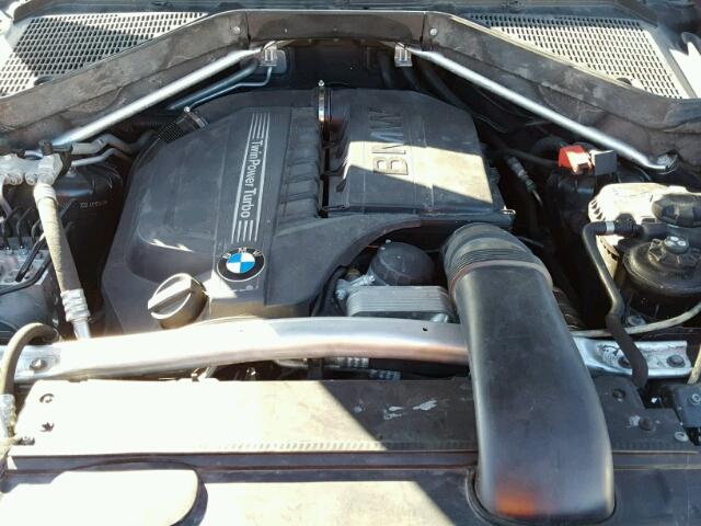 5UXZV4C56BL403083 - 2011 BMW X5 XDRIVE3 ნაცრისფერი ფოტო 7