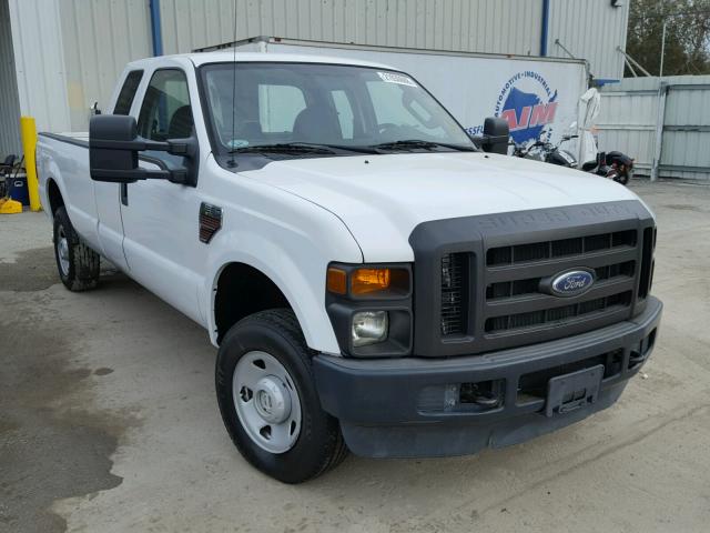 1FTSX2BR7AEA33139 - 2010 FORD F250 SUPER WHITE photo 1