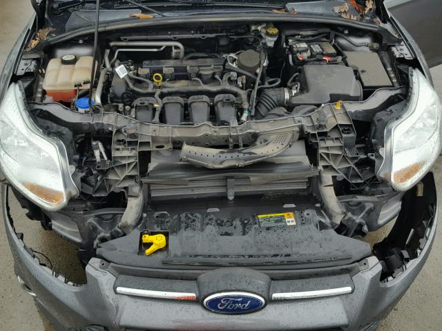 1FAHP3K24CL333583 - 2012 FORD FOCUS SE CHARCOAL photo 7