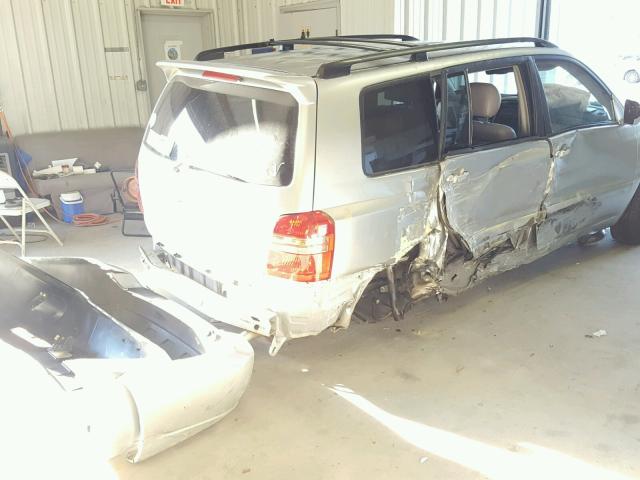 JTEGF21A520031372 - 2002 TOYOTA HIGHLANDER SILVER photo 9