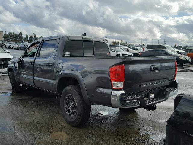 5TFAZ5CN1HX048799 - 2017 TOYOTA TACOMA DOU GRAY photo 3