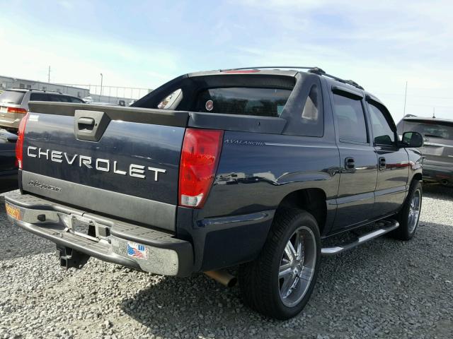 3GNEC12T04G136549 - 2004 CHEVROLET AVALANCHE BLUE photo 4