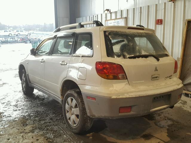 JA4LZ31G63U084591 - 2003 MITSUBISHI OUTLANDER WHITE photo 3