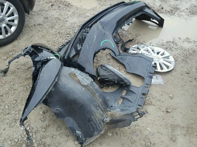 3VWFP7AT1CM624654 - 2012 VOLKSWAGEN BEETLE BLACK photo 9