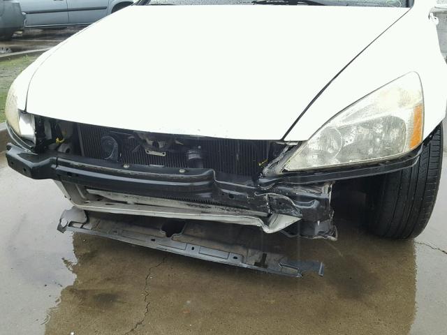 JHMCM56163C080453 - 2003 HONDA ACCORD DX WHITE photo 9