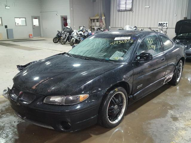 1G2WR12181F109207 - 2001 PONTIAC GRAND PRIX BLACK photo 2