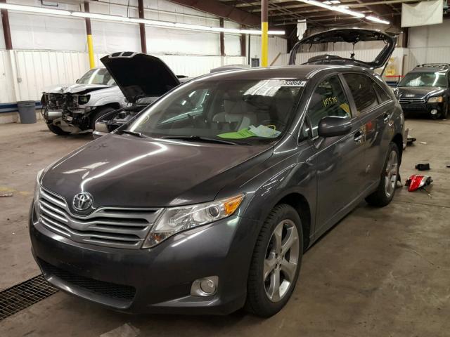 4T3BK3BB4BU057688 - 2011 TOYOTA VENZA BASE GRAY photo 2