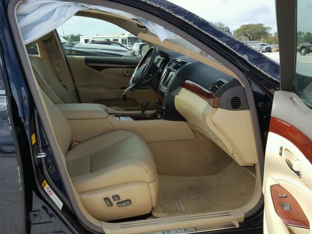 JTHBL46F075048077 - 2007 LEXUS LS 460 BLUE photo 5