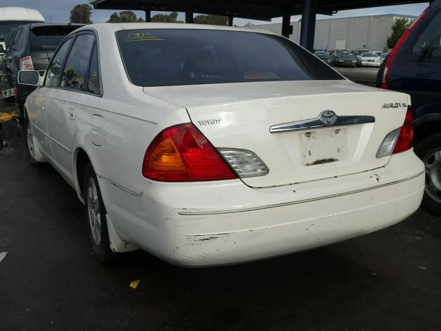 4T1BF28BX2U251785 - 2002 TOYOTA AVALON XL WHITE photo 3