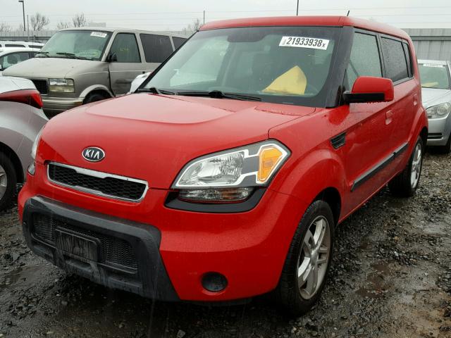 KNDJT2A28A7076341 - 2010 KIA SOUL + RED photo 2