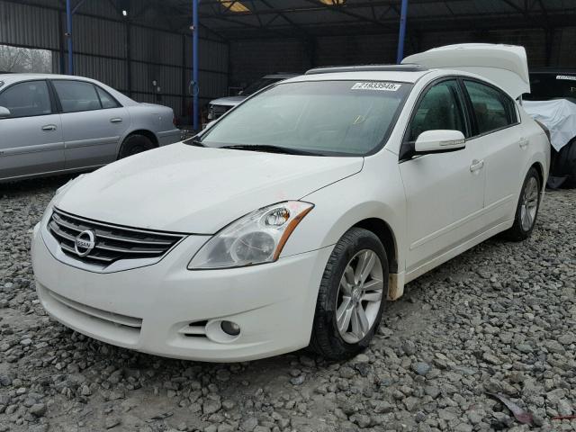 1N4BL2AP5BN481222 - 2011 NISSAN ALTIMA SR WHITE photo 2