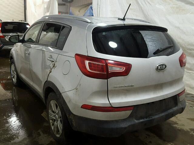 KNDPBCA27B7101735 - 2011 KIA SPORTAGE L SILVER photo 9