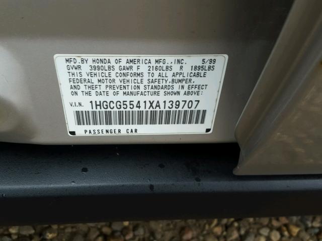 1HGCG5541XA139707 - 1999 HONDA ACCORD LX SILVER photo 10