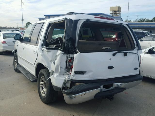 1FMRU15W32LA61869 - 2002 FORD EXPEDITION WHITE photo 3