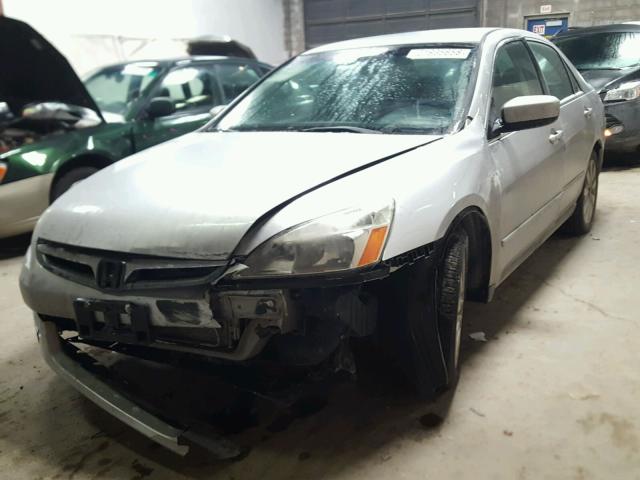 1HGCM66487A012174 - 2007 HONDA ACCORD SE SILVER photo 2